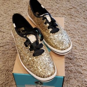 Kate Spade Keds - Gold Glitter shoes in size 9